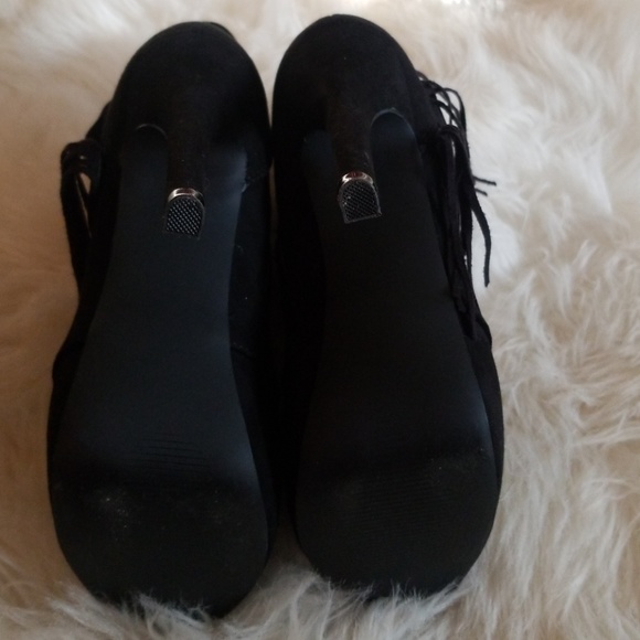Just fab black suede ankle boots with tassle - Picture 4 of 4
